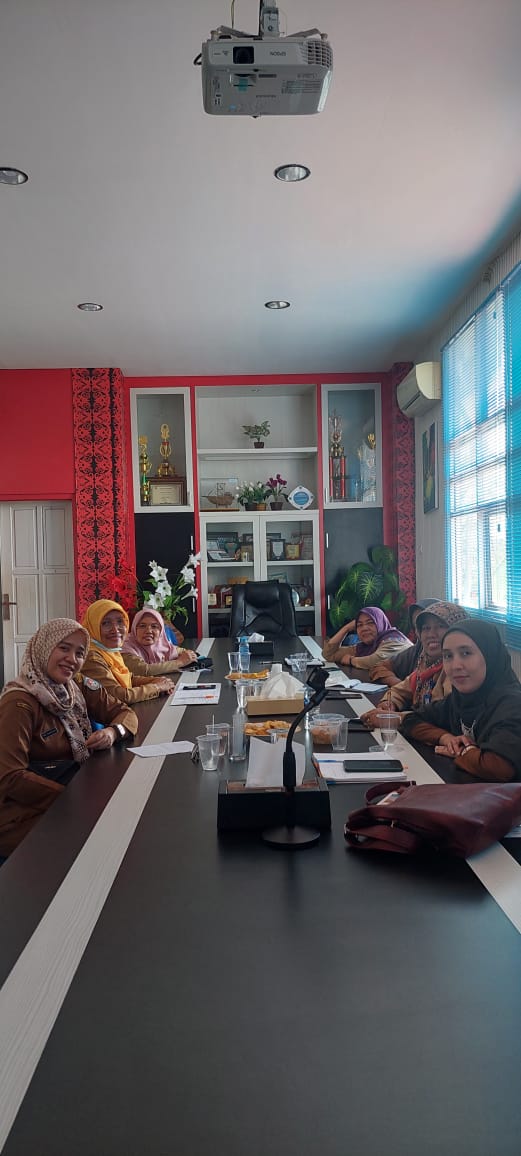 Rapat Dharma Wanita Persatuan (DWP) Disdikbud Kab. Kubu Raya