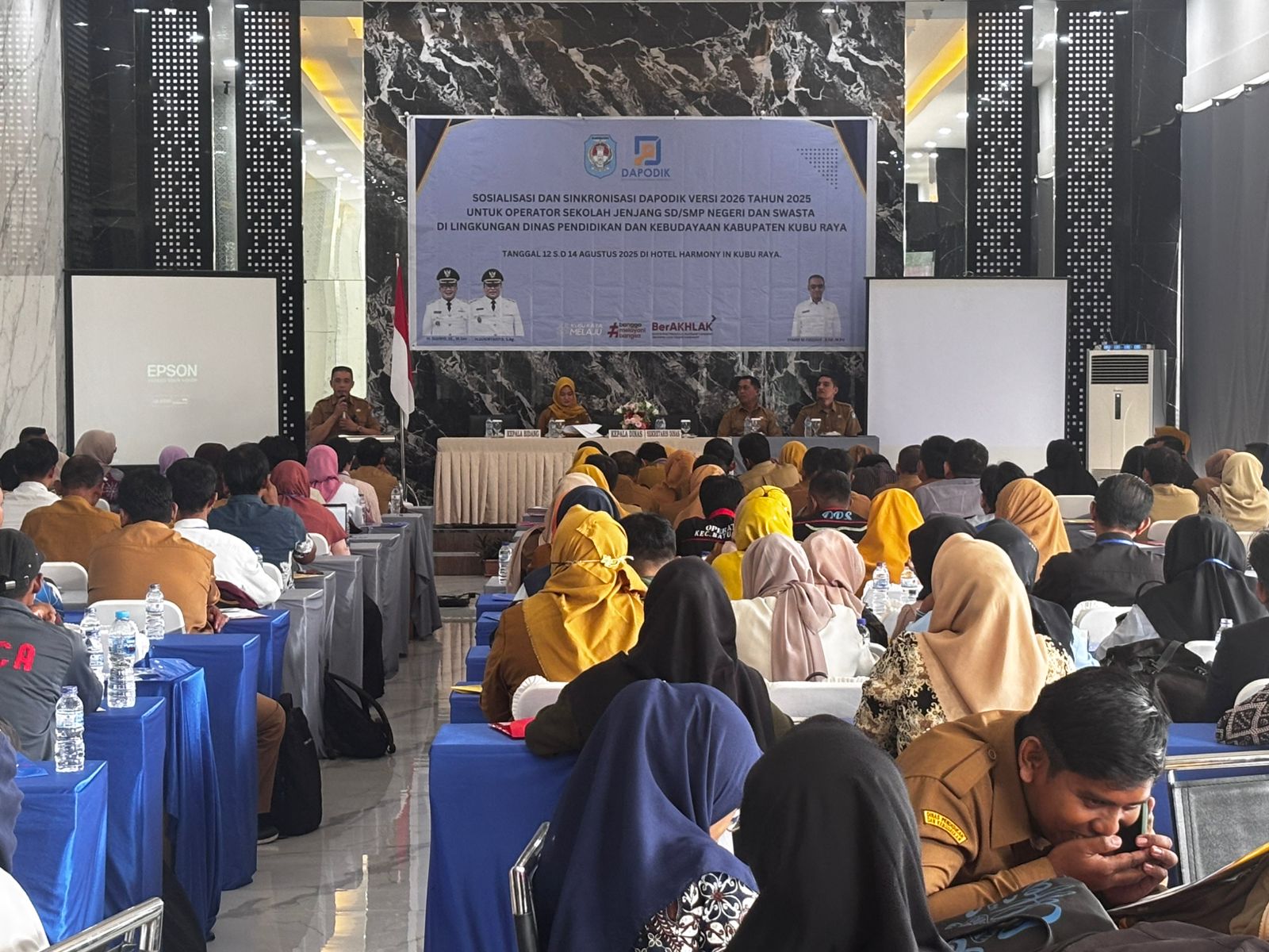 Disdikbud Kubu Raya Gelar Sosialisasi dan Sinkronisasi Dapodik Versi 2026