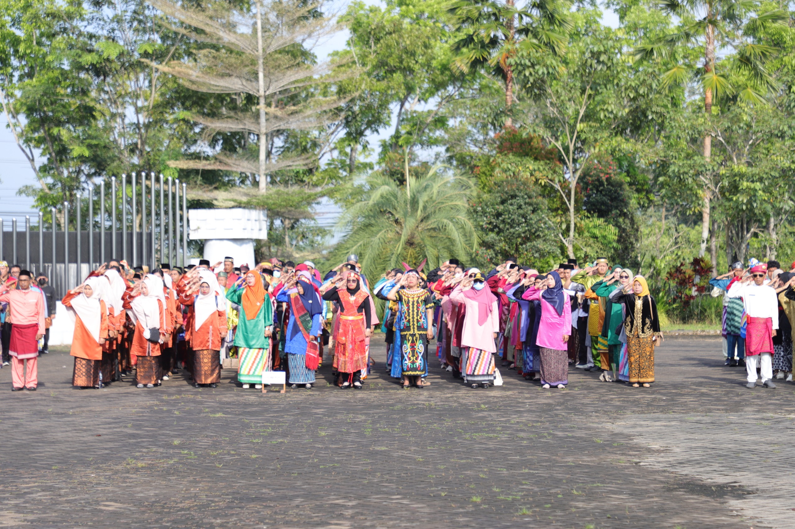 Puncak Peringatan Hardiknas 2025 Bupati Atensi Mutu dan Kualitas Pendidikan di Kubu Raya